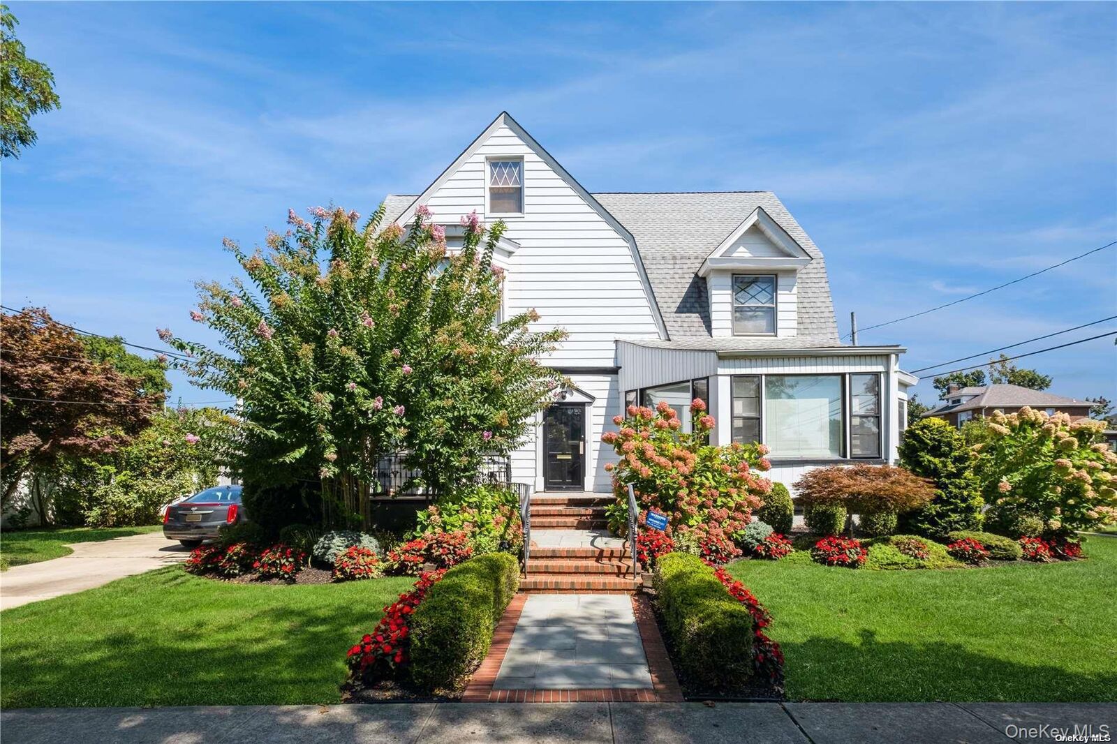 Property Photo:  486 Oxford Road  NY 11516 