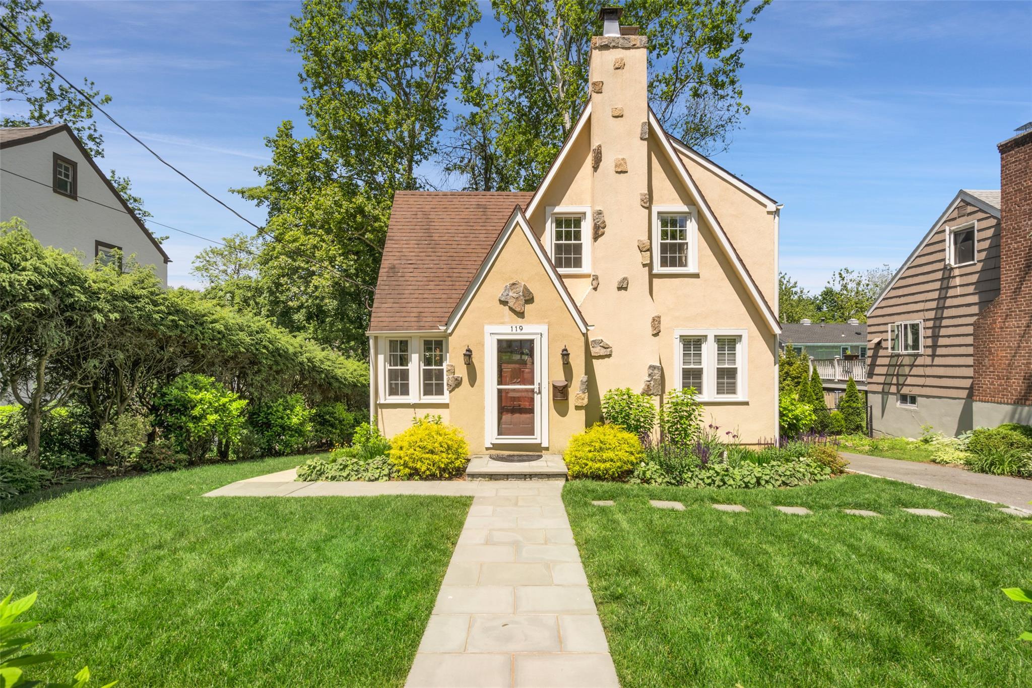 Property Photo: 119 Lawrence Avenue NY 10709