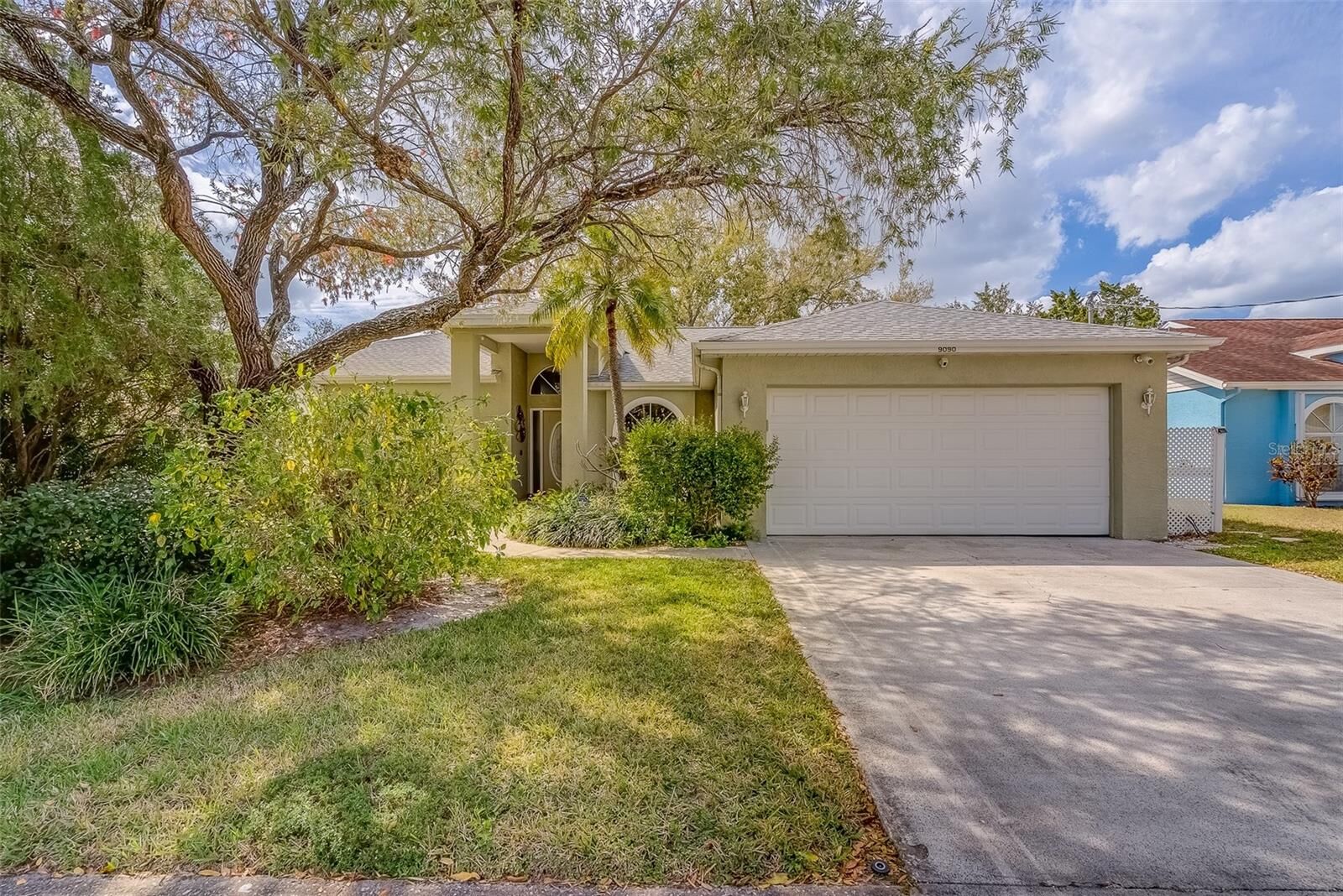 Property Photo:  9090 64th Way N  FL 33782 