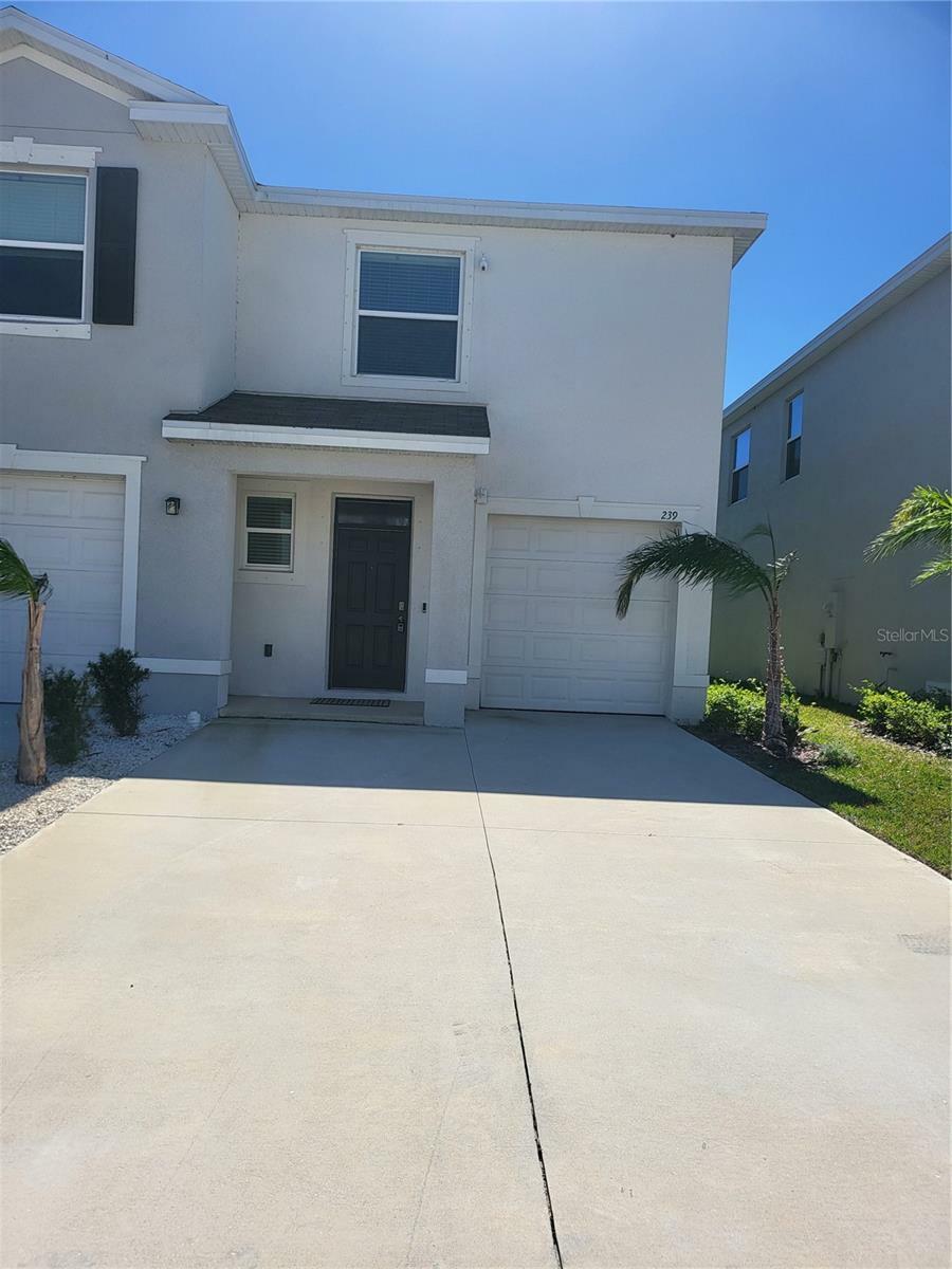 Property Photo:  239 Mangrove Shade Circle  FL 33572 