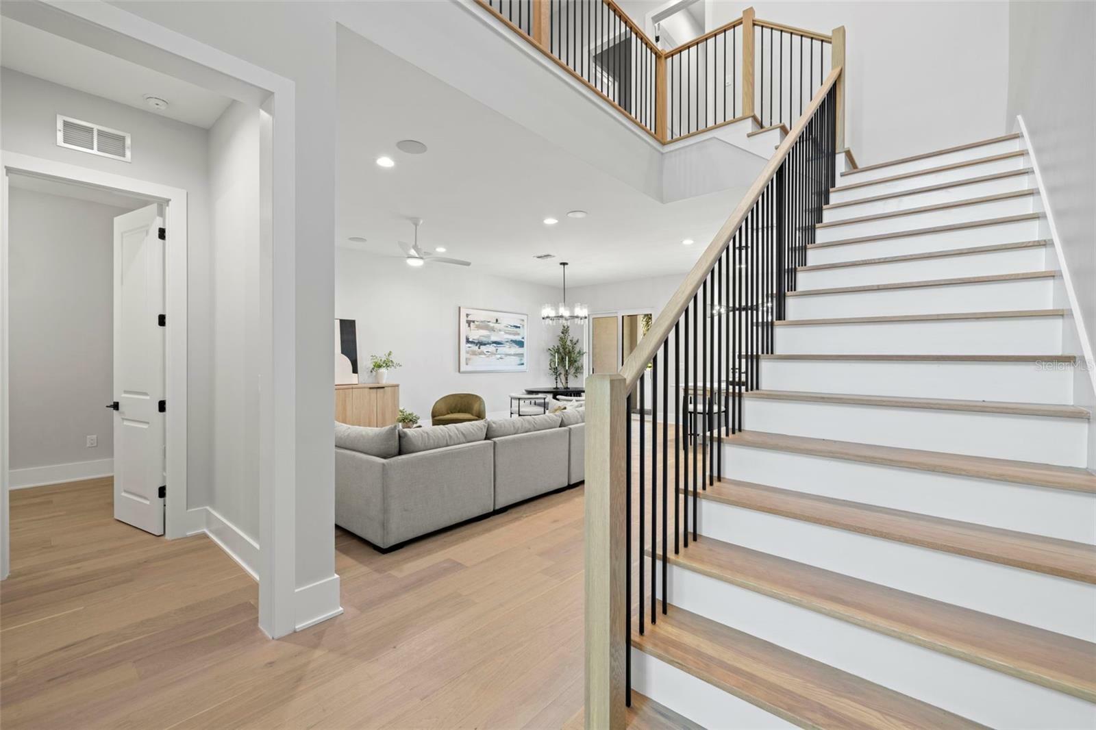 Property Photo: 216 N Hesperides Street FL 33609