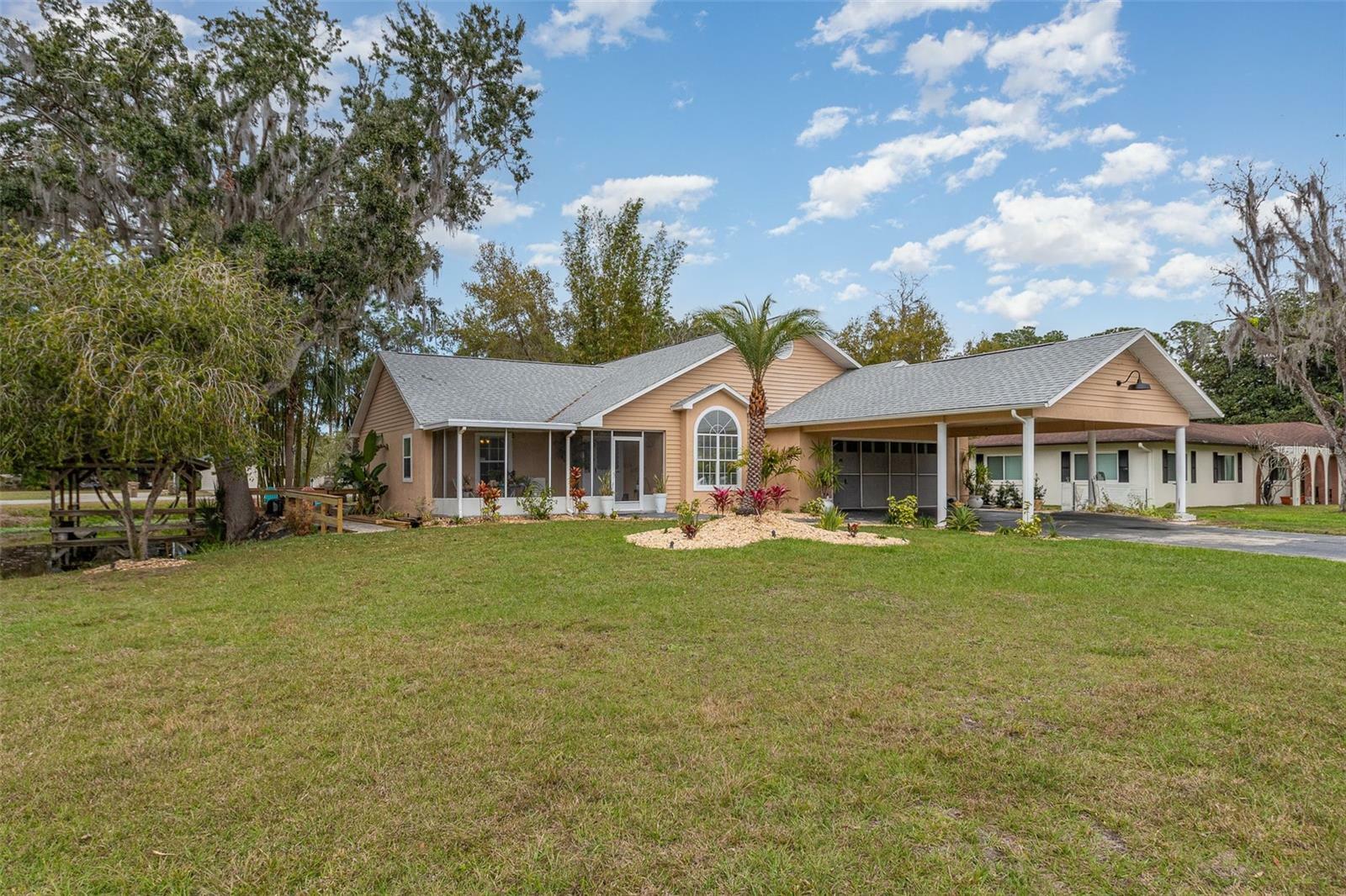 11415 Palmetto Drive  Tavares FL 32778 photo