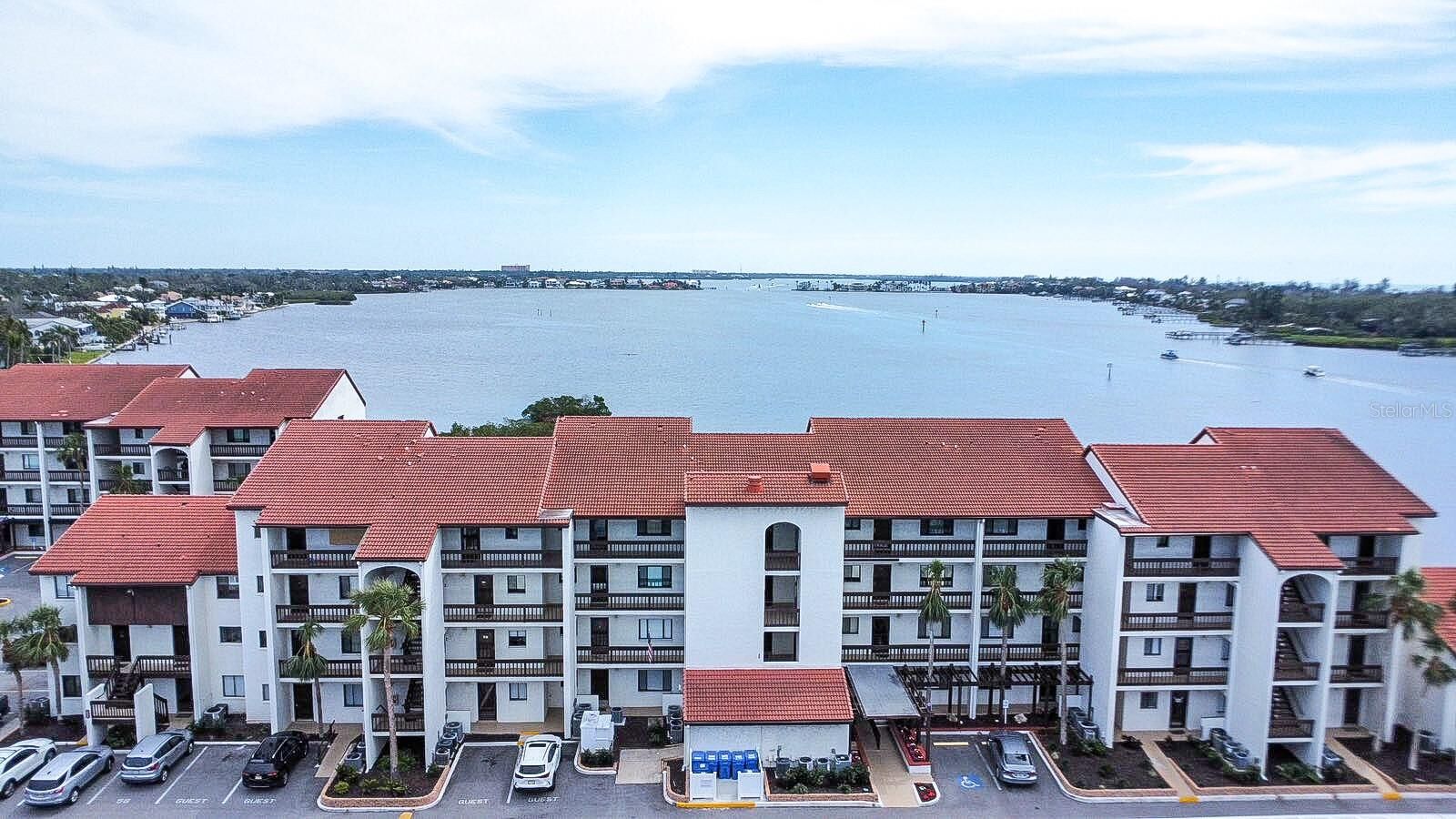 Property Photo:  1602 Stickney Point Road 404  FL 34231 