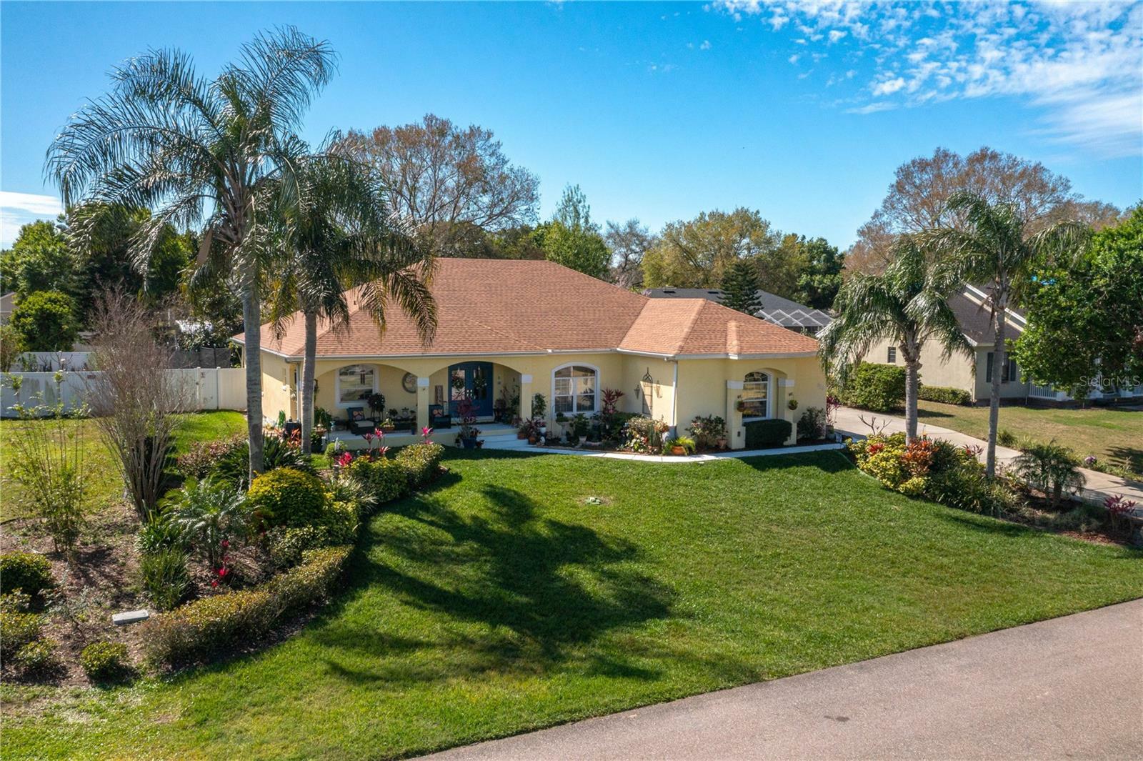 Property Photo:  315 Bayberry Drive  FL 33868 