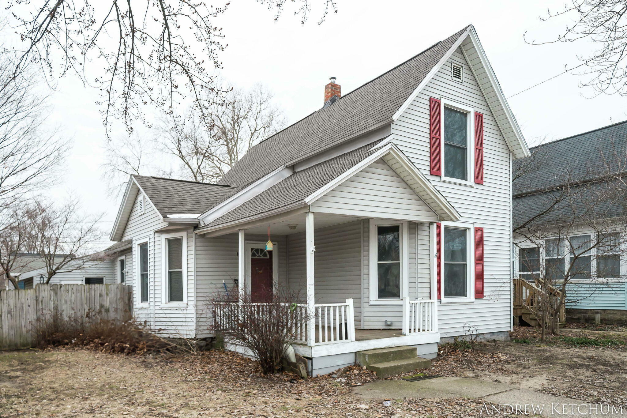 Property Photo: 10 W 18th Street MI 49423