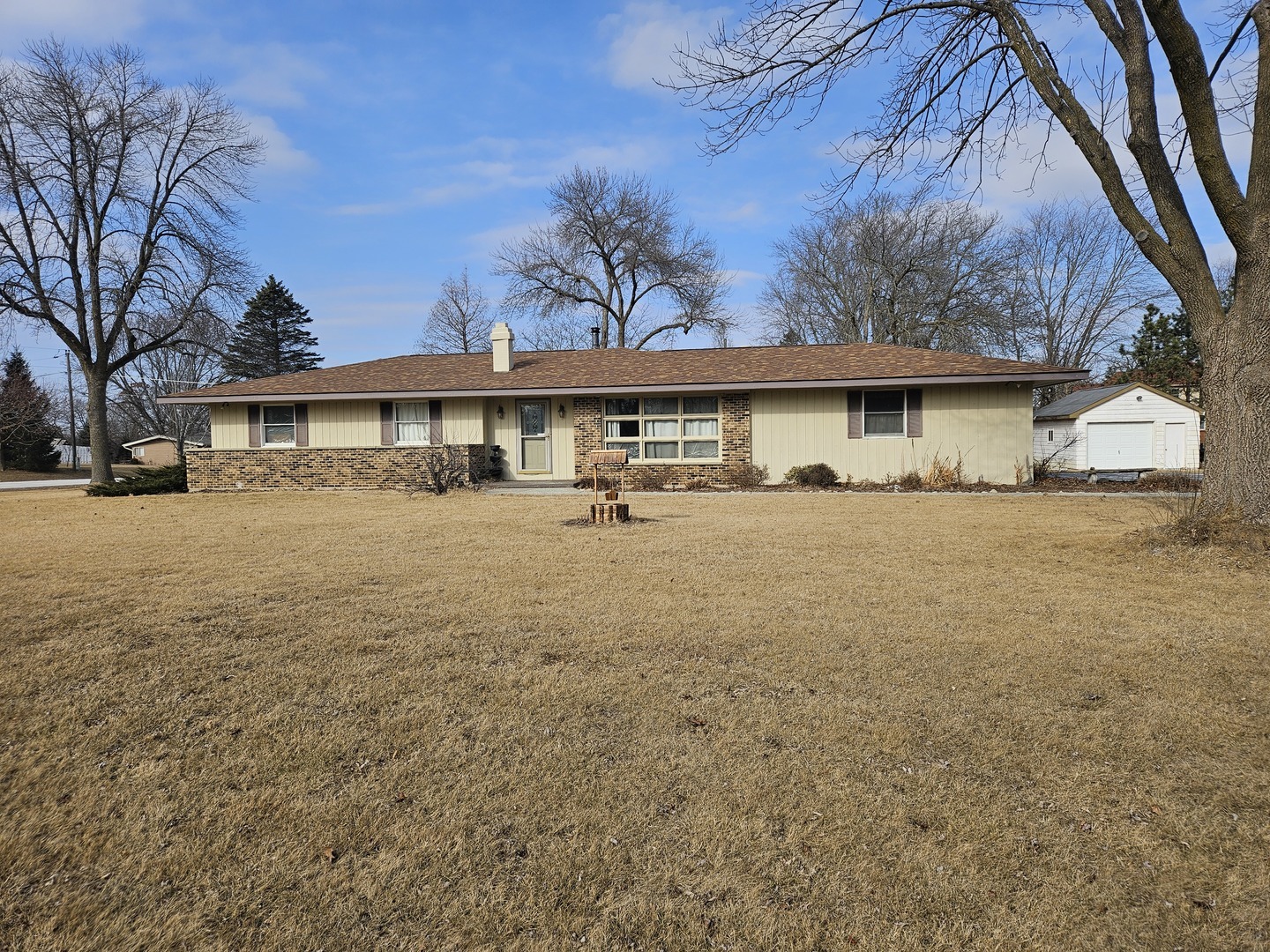 Property Photo:  24836 W Fox Trail  IL 60046 