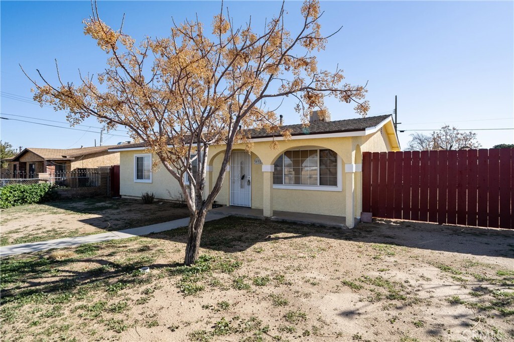 Property Photo: 39322 10th Street E CA 93550