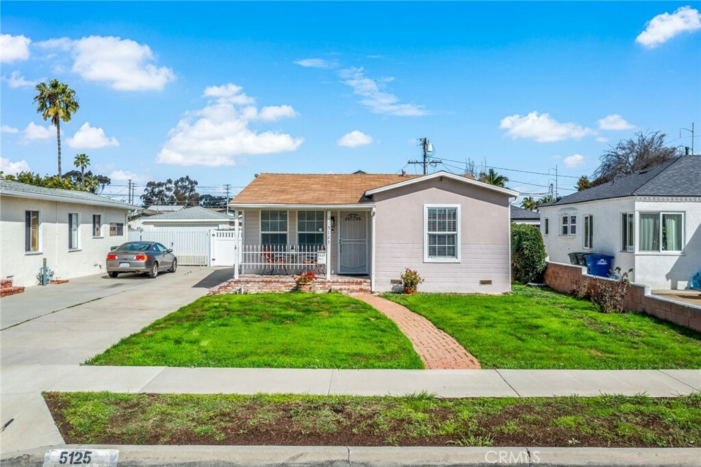 5125 W 132nd Street  Hawthorne CA 90250 photo