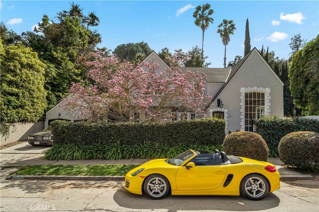 3158 Oakshire Drive  Los Angeles CA 90068 photo