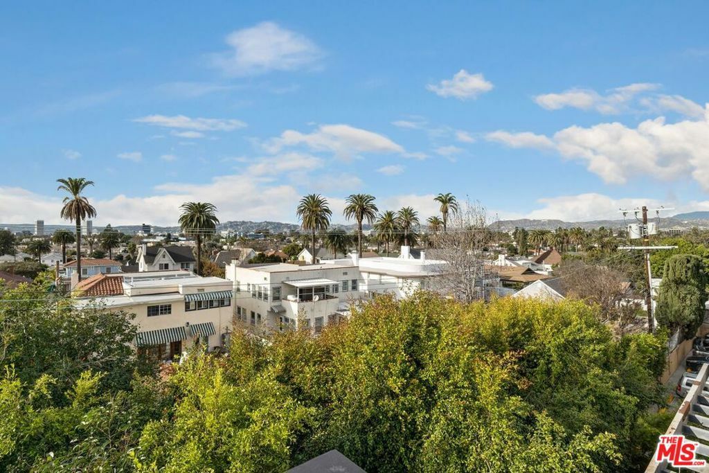Property Photo:  1187 Crenshaw Boulevard 1-8  CA 90019 