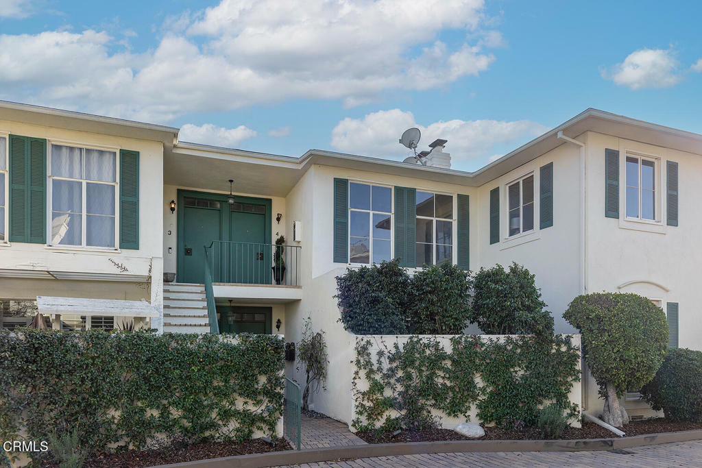 Property Photo:  525 S Oakland Avenue 4B  CA 91101 