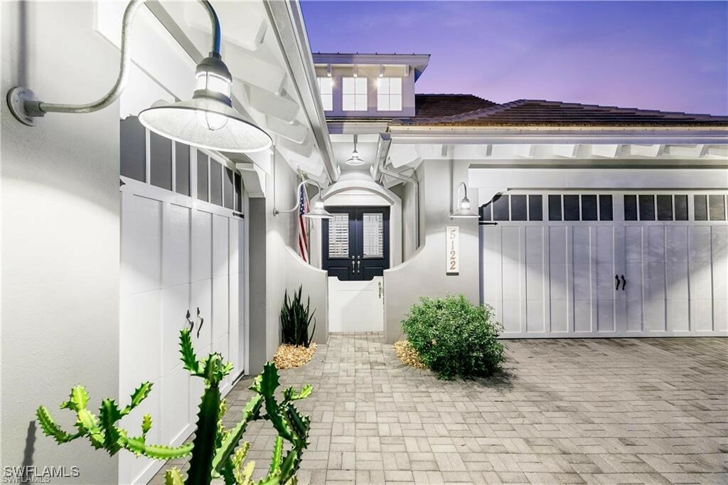 Property Photo: 5122 Andros Drive FL 34113