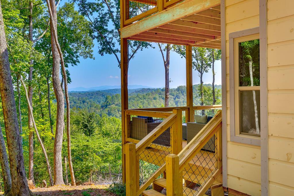 Property Photo: 736 Mooring Drive GA 30540