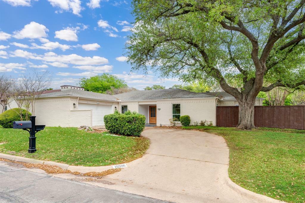 Property Photo:  15506 Earlport Circle  TX 75248 