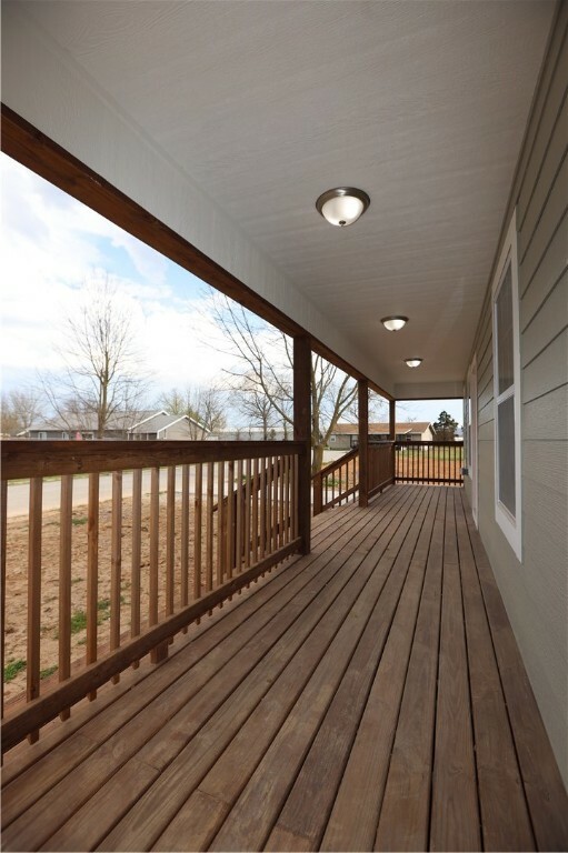 Property Photo: 302 Forest Avenue AR 72638