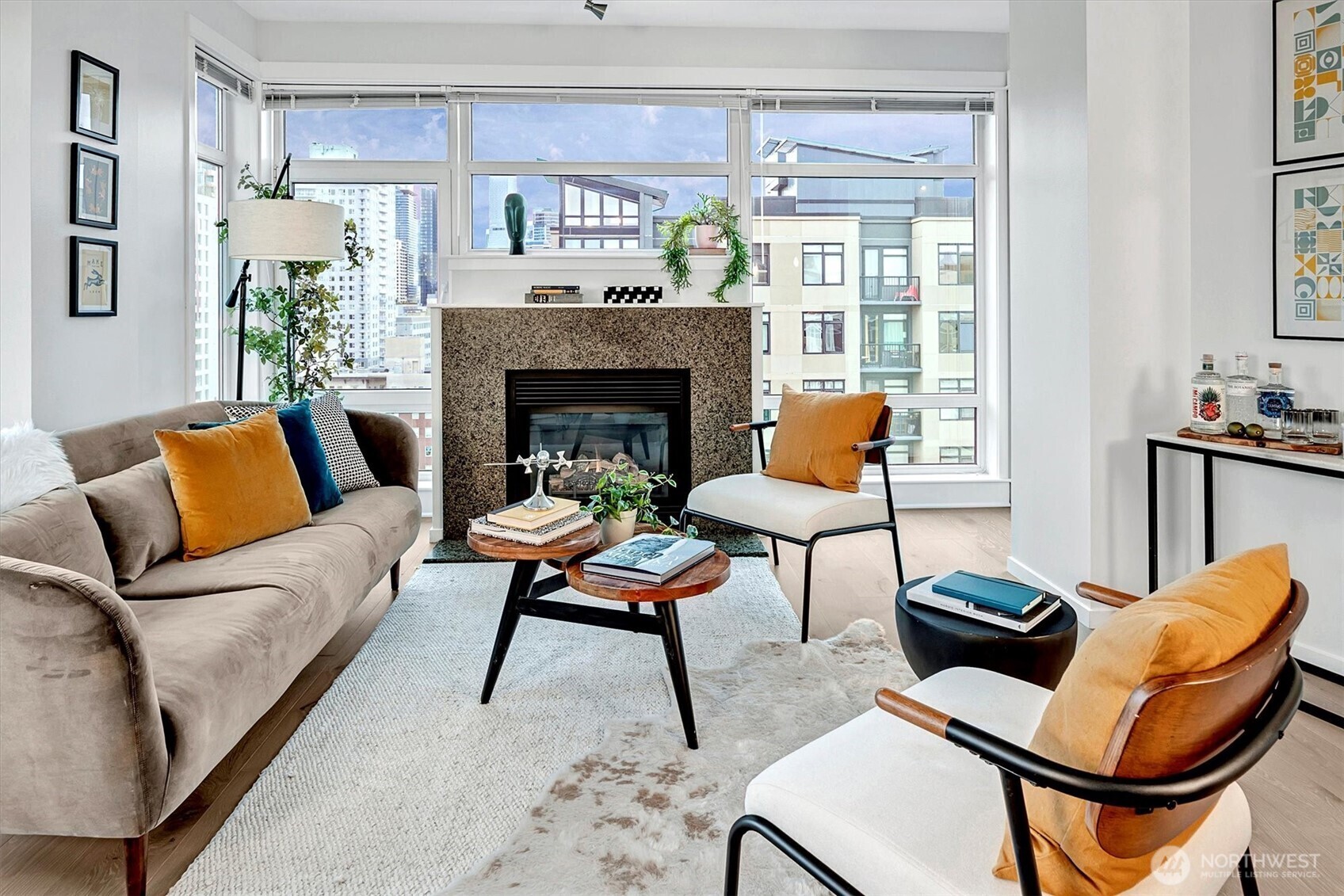 Property Photo: 2801 1st Avenue 1206 WA 98121