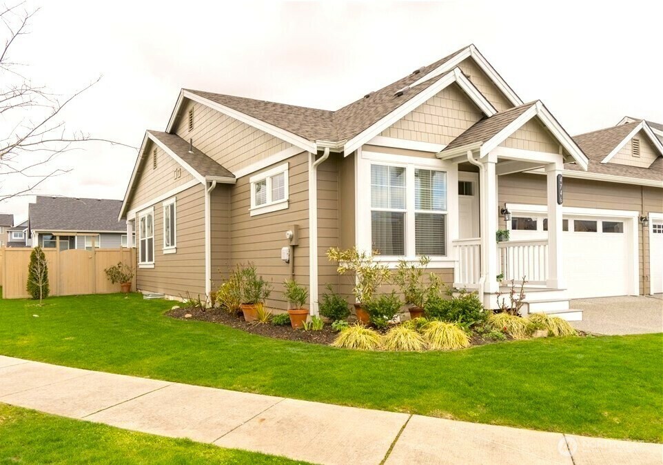 Property Photo: 4746 Leland Street WA 98226