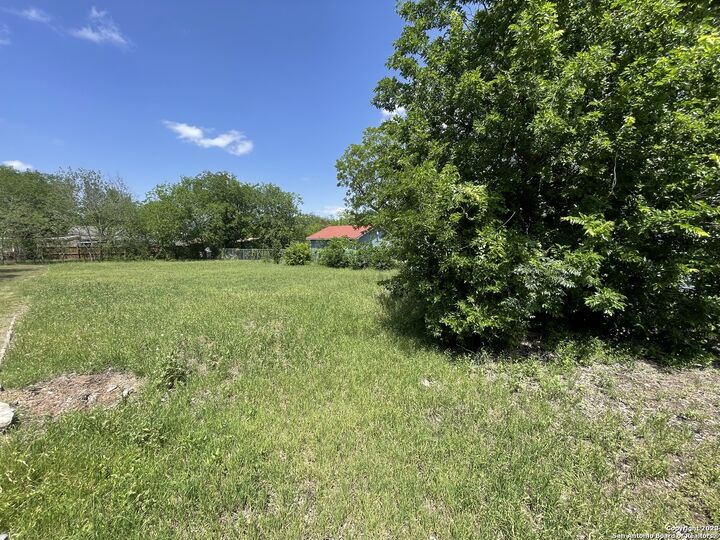 Property Photo:  1015 Hays St  TX 78202 