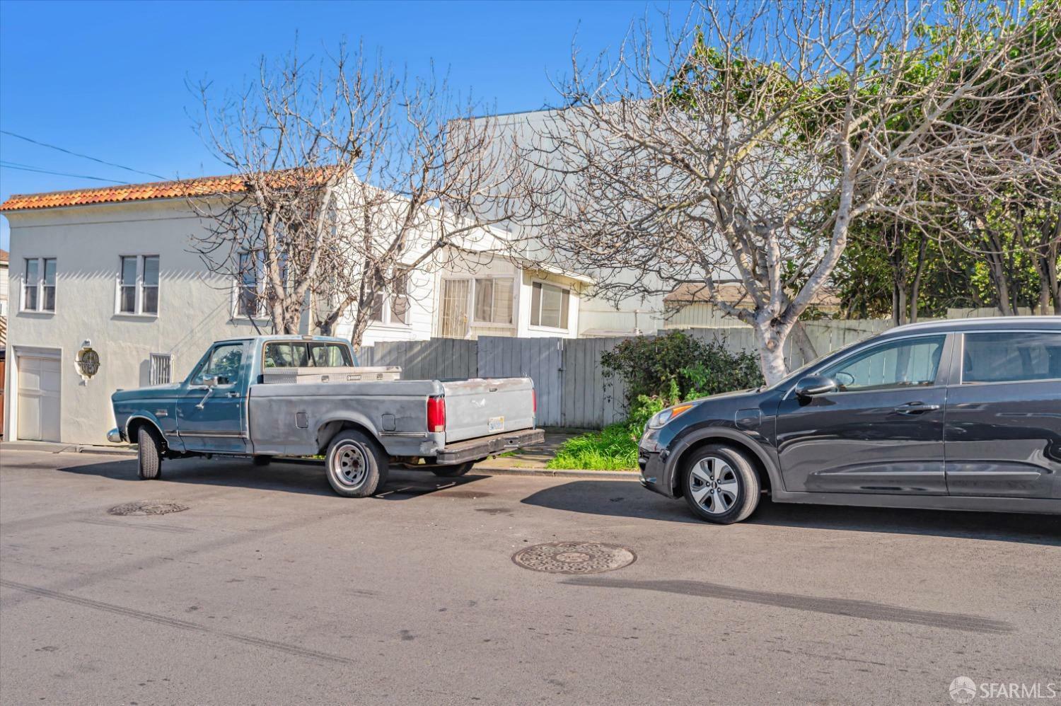 Property Photo:  3125 Jennings Street  CA 94124 