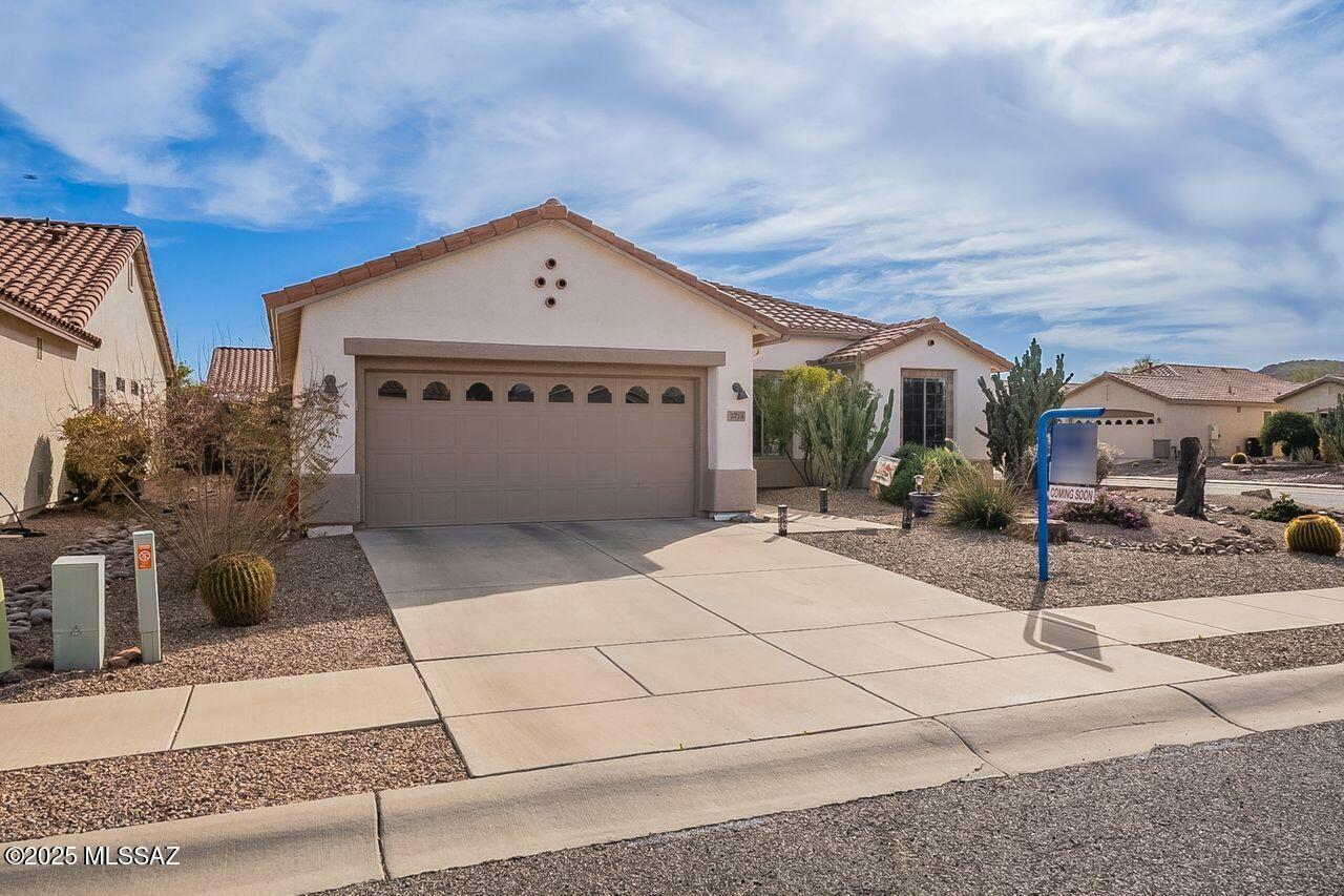 Property Photo:  7713 W Desert Cactus Way  AZ 85743 