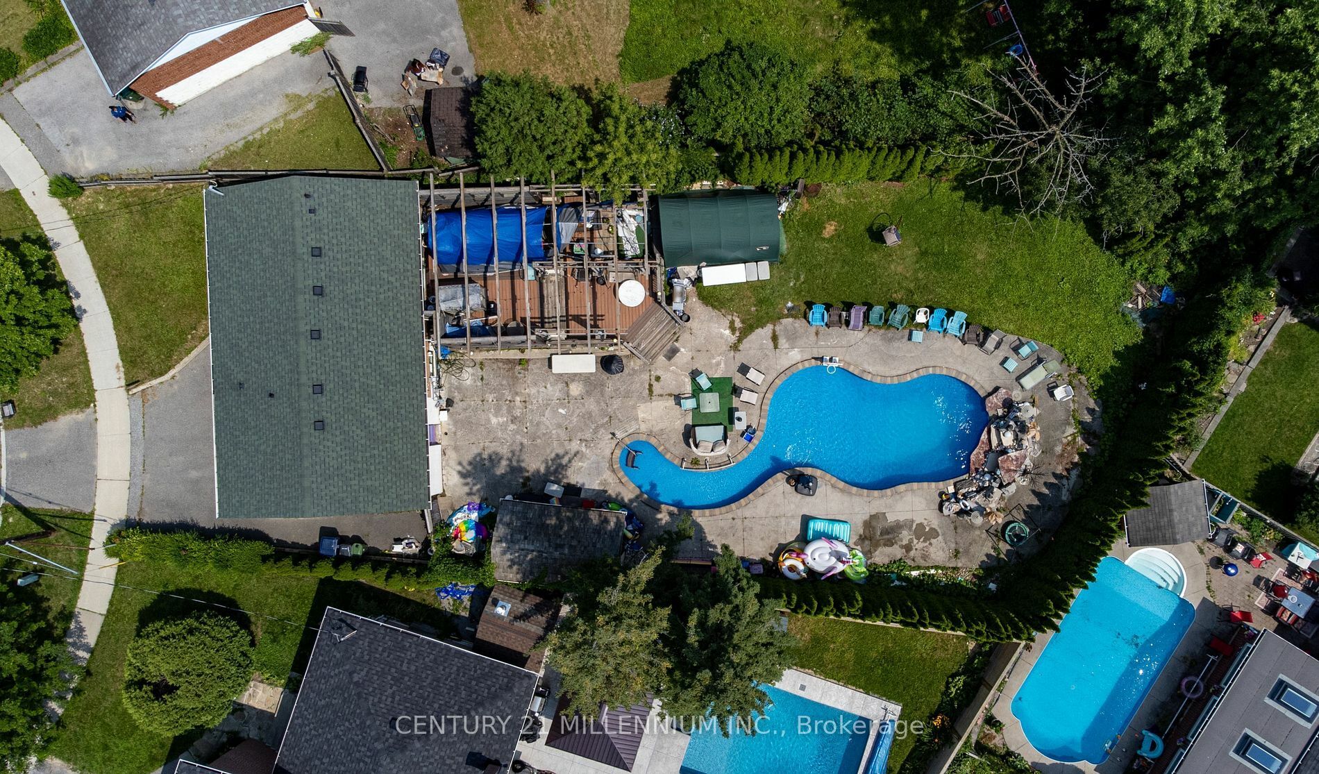Photo de la propriété:  15 Benary Crescent  ON M1H 1K9 