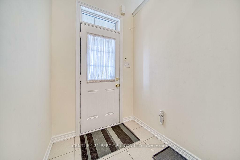 Property Photo: 142 Sea Drifter Cres ON L6P 4B1