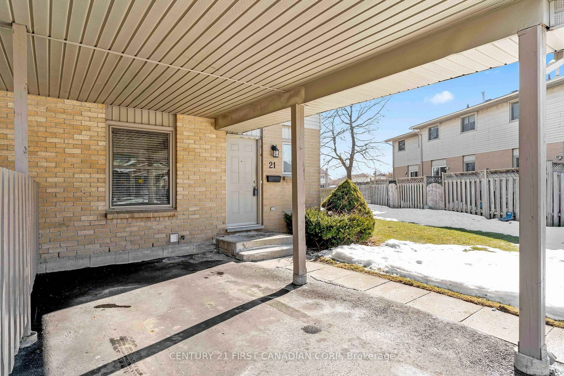 Property Photo:  25 Erica Cres 21  ON N6E 3R6 