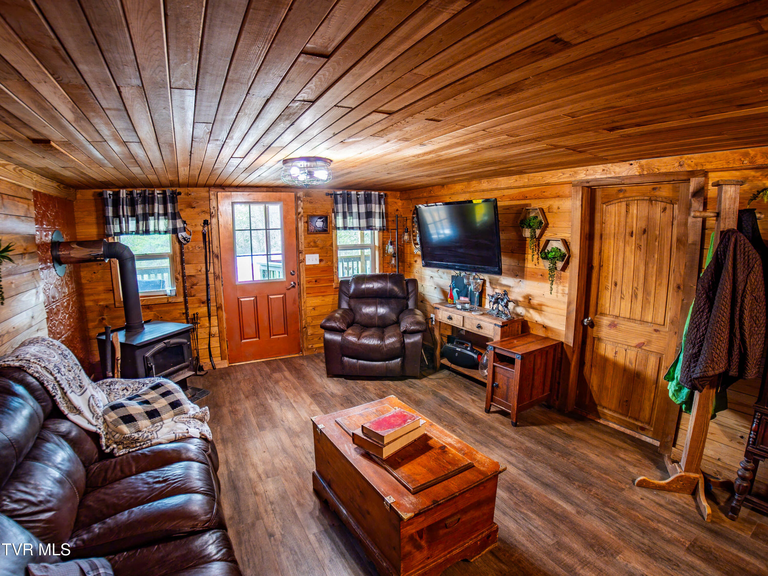 Property Photo:  472 Buzzard Roost Road  TN 37711 