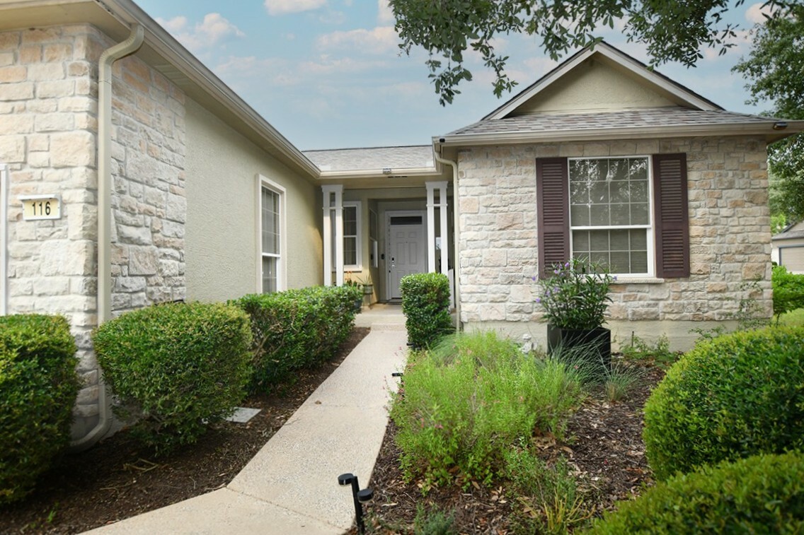 Property Photo: 116 Dandelion Drive TX 78633