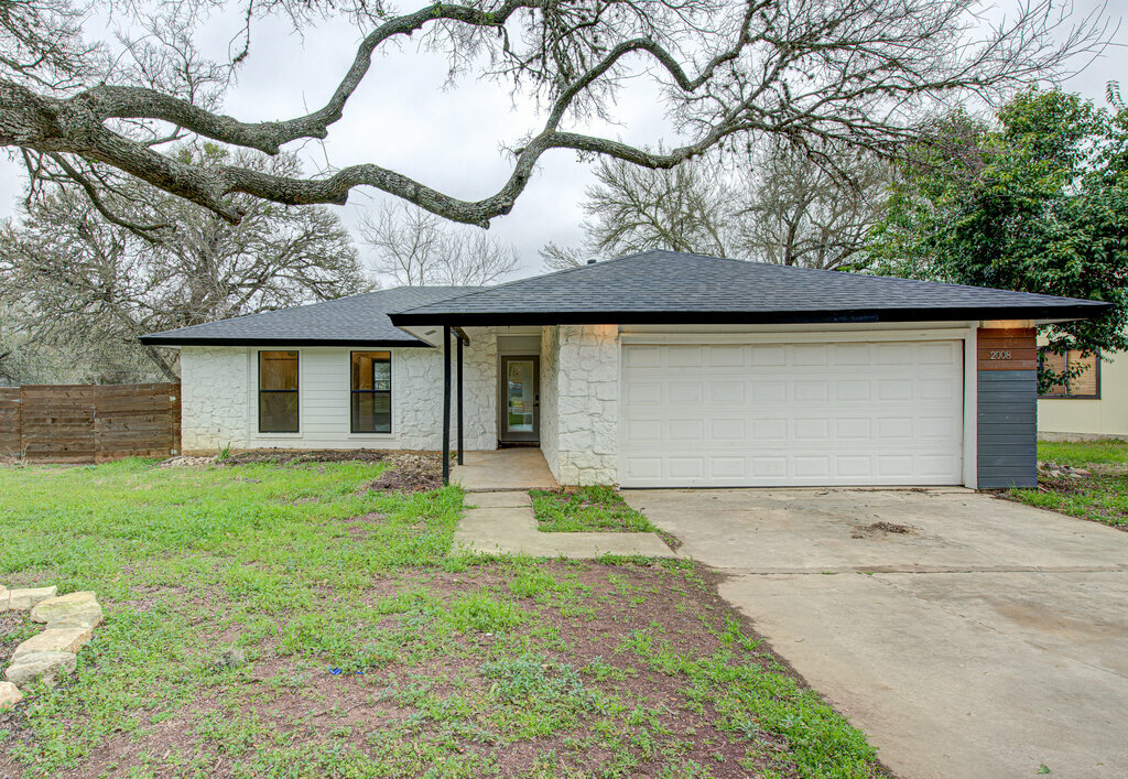 Property Photo:  2008 Nevada Street  TX 78666 