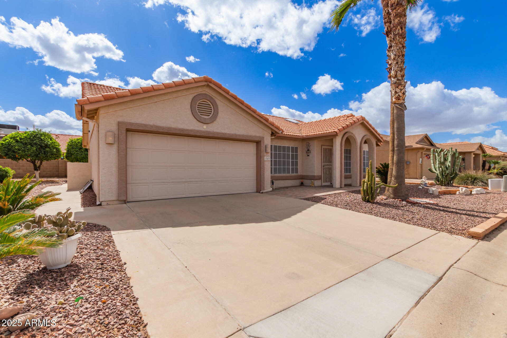 Property Photo:  1549 E Westchester Drive  AZ 85249 