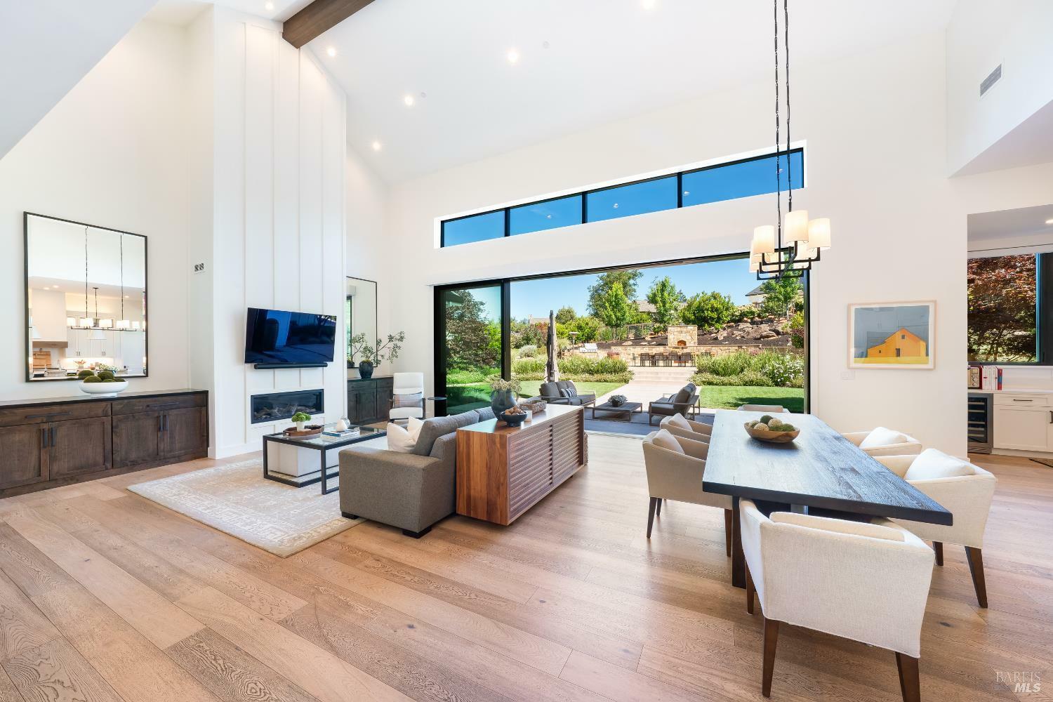 Property Photo:  3878 Horizon View Way  CA 95404 