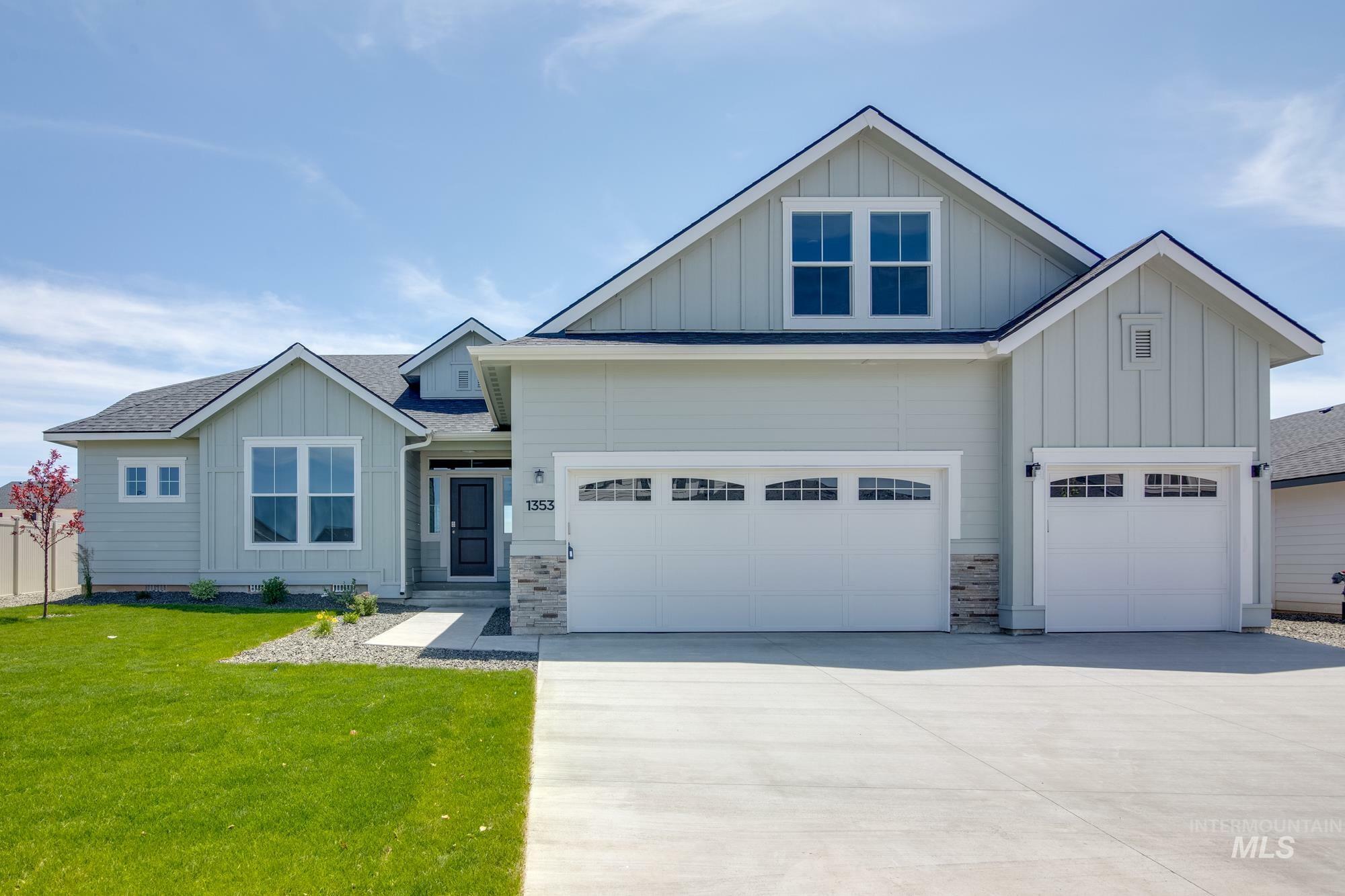 Property Photo: 117 Goldstone Ave ID 83605