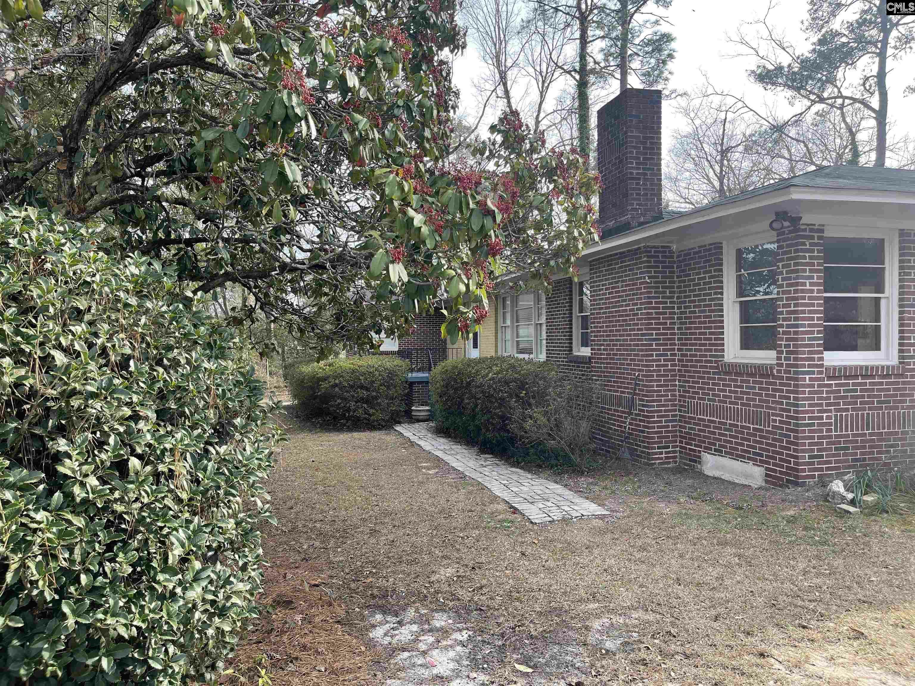 Property Photo:  4140 Hickory  SC 29205-4221 