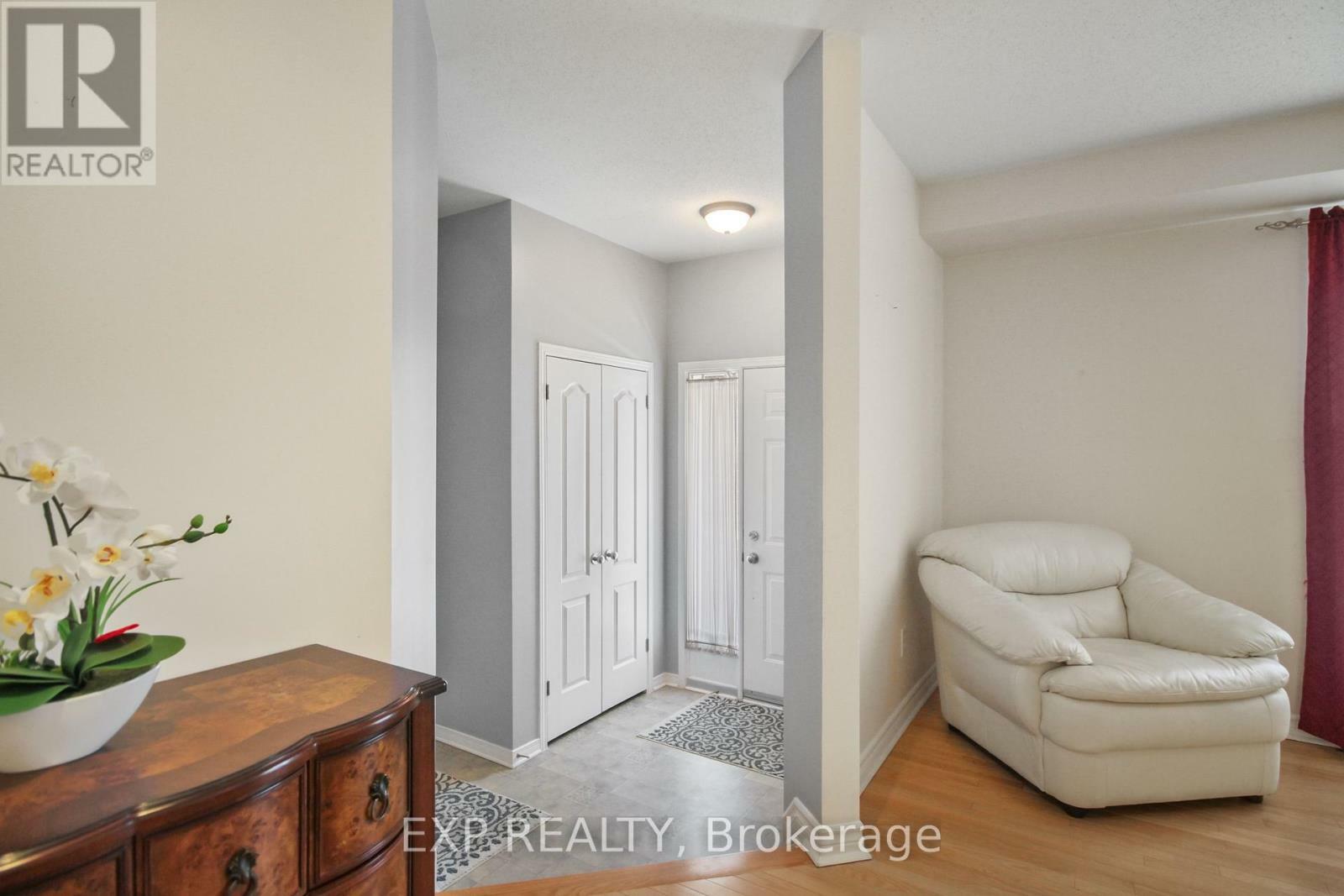 Property Photo: 618 Beatrice Drive South ON K2J 5N9