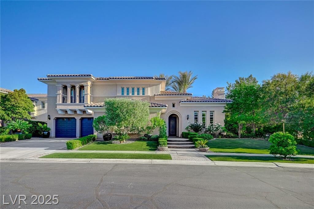 Property Photo: 3863 Glasgow Green Drive NV 89141