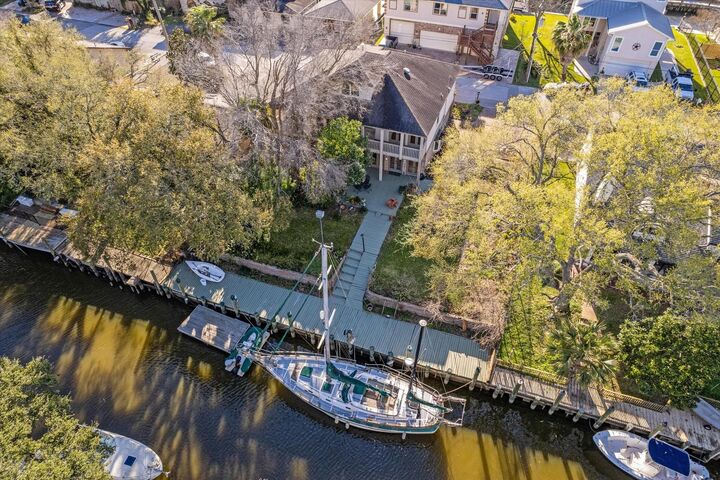 Property Photo: 5 Harbor Lane TX 77565