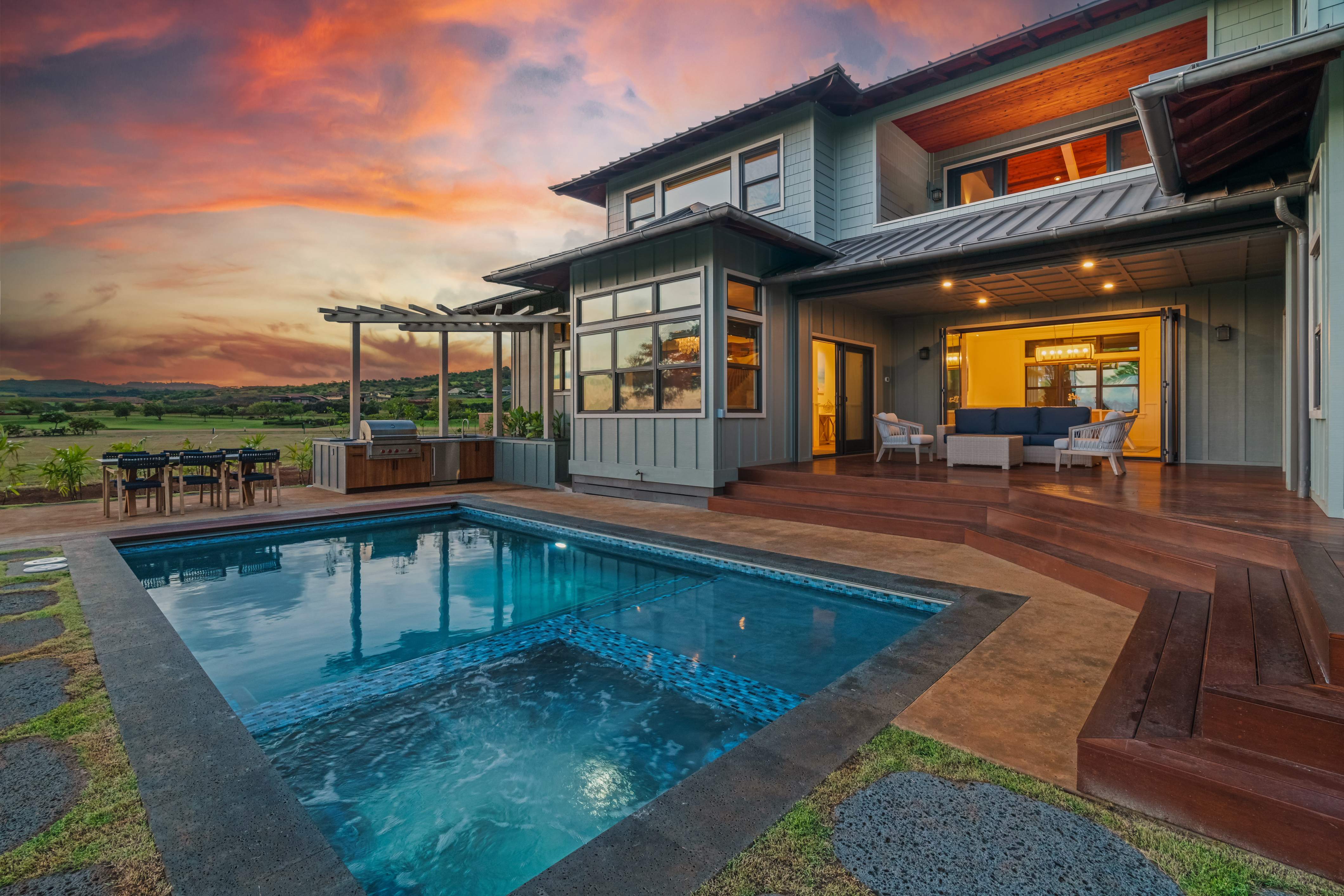 Property Photo: 2739 Uluwehi St HI 96756
