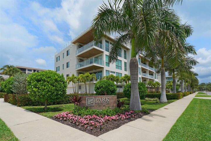 Property Photo:  129 Taft Drive W102  FL 34236 