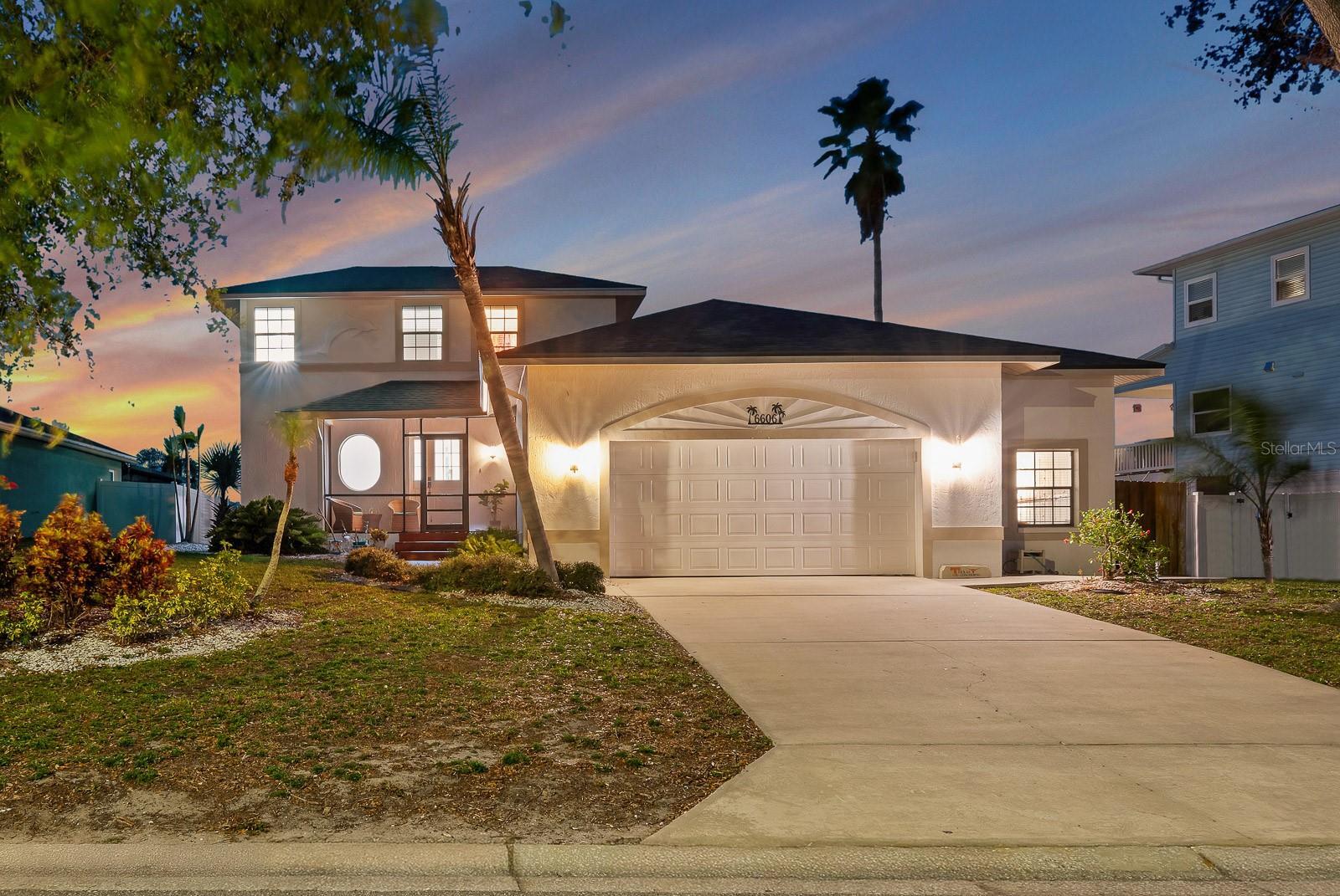 Property Photo:  6606 Dolphin Cove Drive  FL 33572 