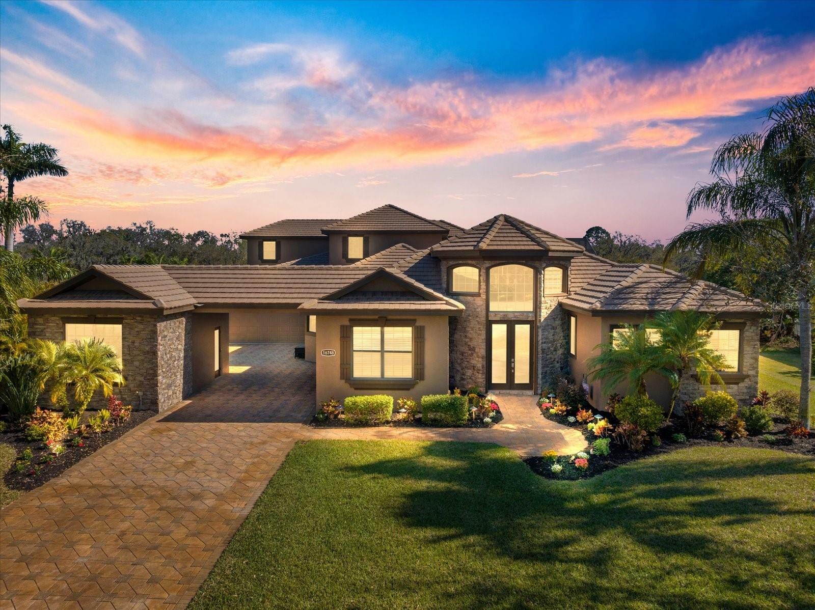 Property Photo: 16748 4th Avenue NE FL 34212