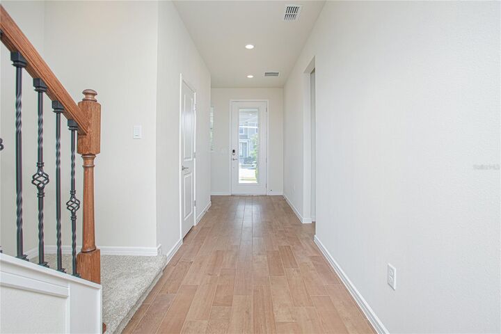Property Photo:  14250 Lanikai Beach Drive  FL 32827 