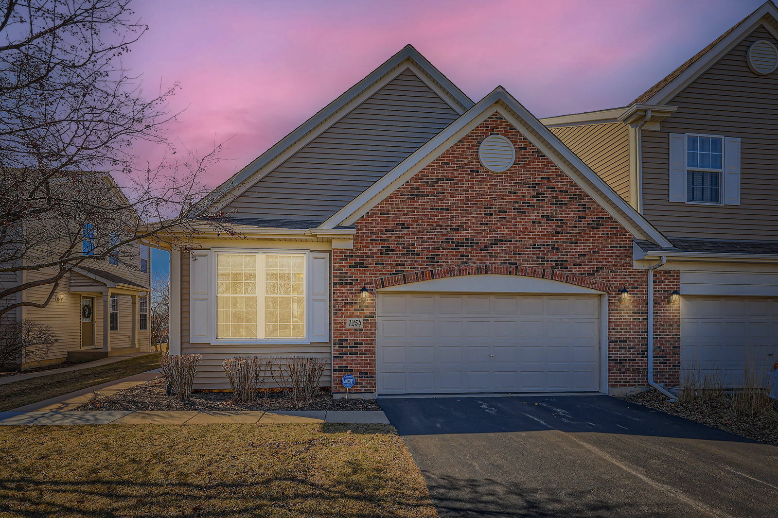 Property Photo:  1254 Bradley Circle  IL 60120 