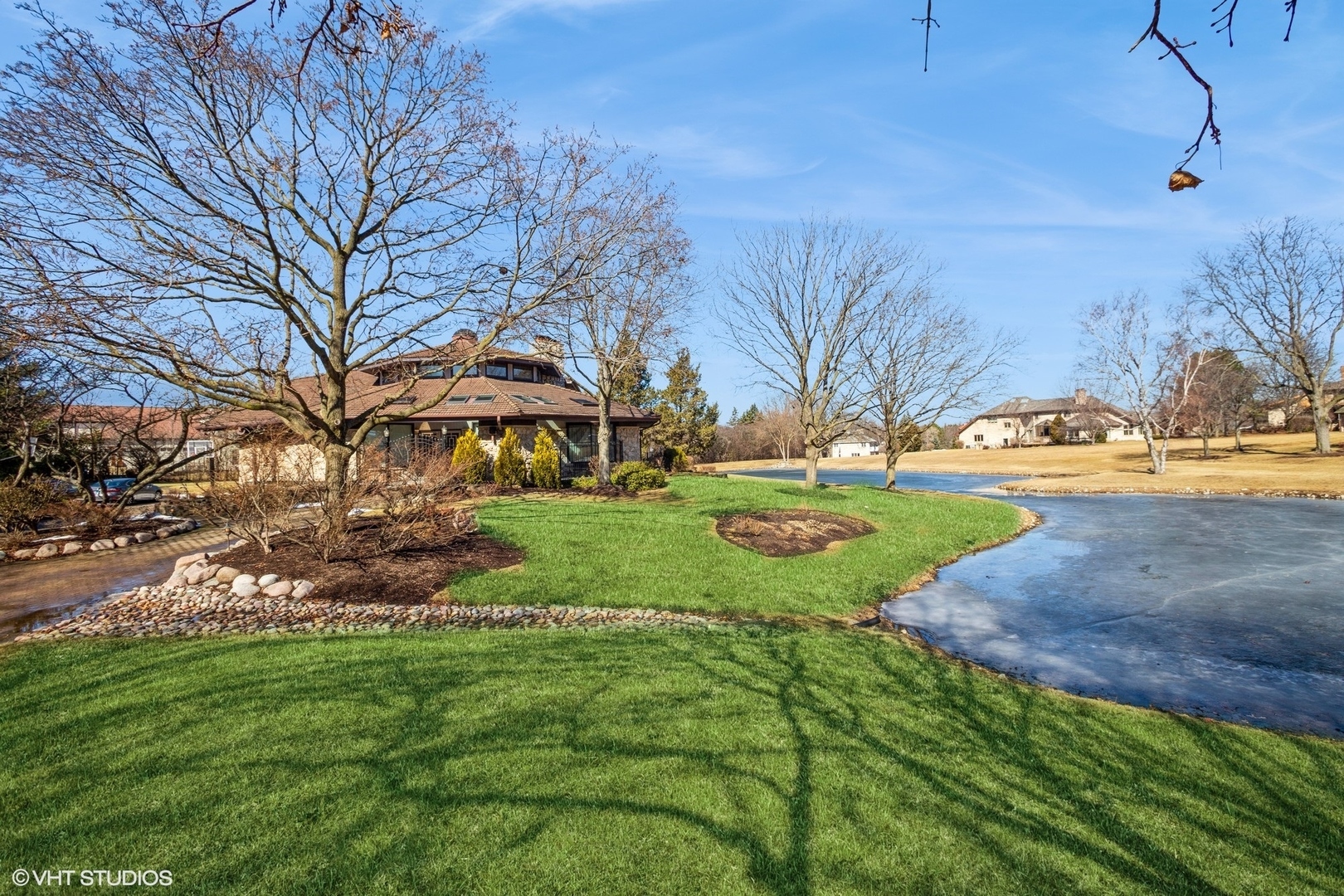 Property Photo:  913 Midwest Club Parkway  IL 60523 