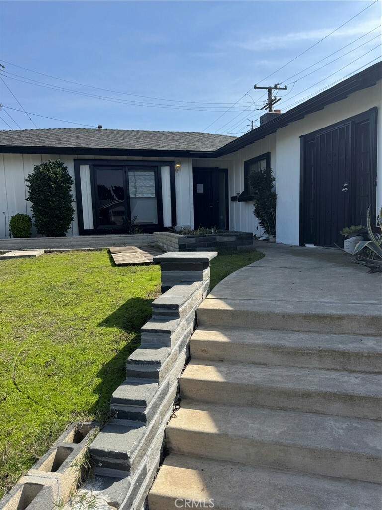 Property Photo:  3202 Montana Avenue  CA 92626 