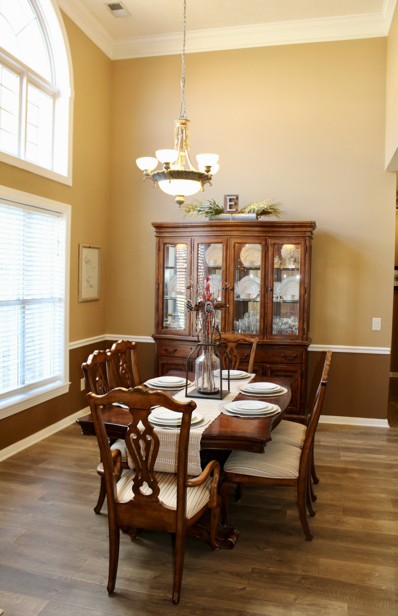 Property Photo:  100 Kensington Ct  TN 37075 