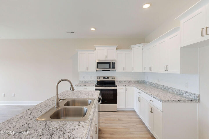 Property Photo: 207 Sandpiper Place NC 28445