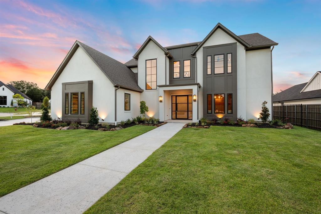 Property Photo:  2512 Pointe Court  TX 76034 