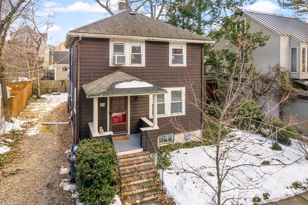 Property Photo:  214 Garden St  MA 02138 