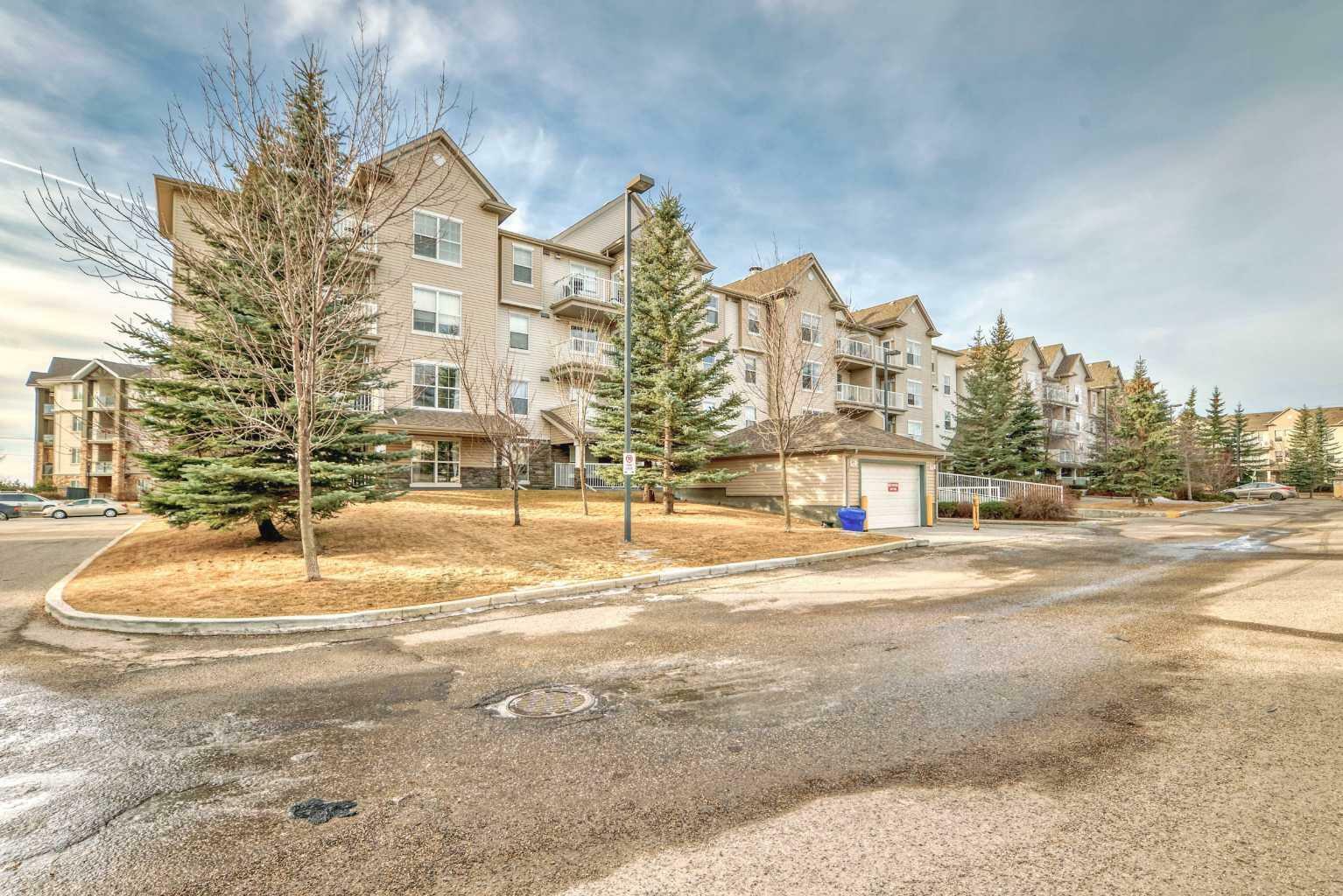 Photo de la propriété: 2000 Applevillage Court SE 315 AB T2A 7Z4